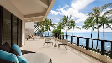 Tanjung Sea View, Suite Deluxe, 1 cama King size | Terraza o patio