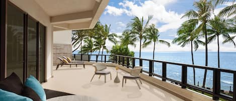 Tanjung Sea View, Deluxe-sviitti, 1 suuri parisänky | Terassi/patio