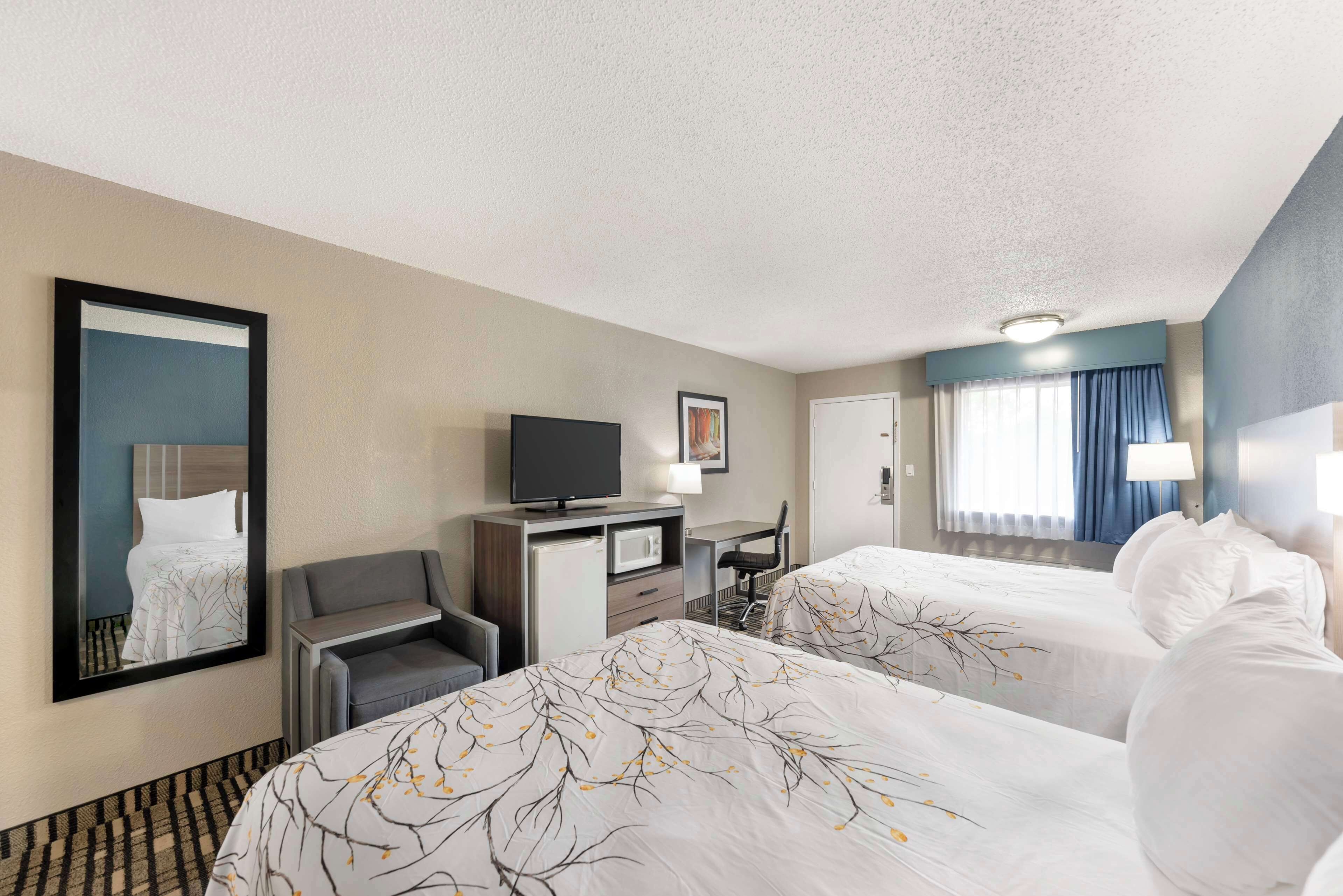 1 bedroom, in-room safe, desk, laptop workspace