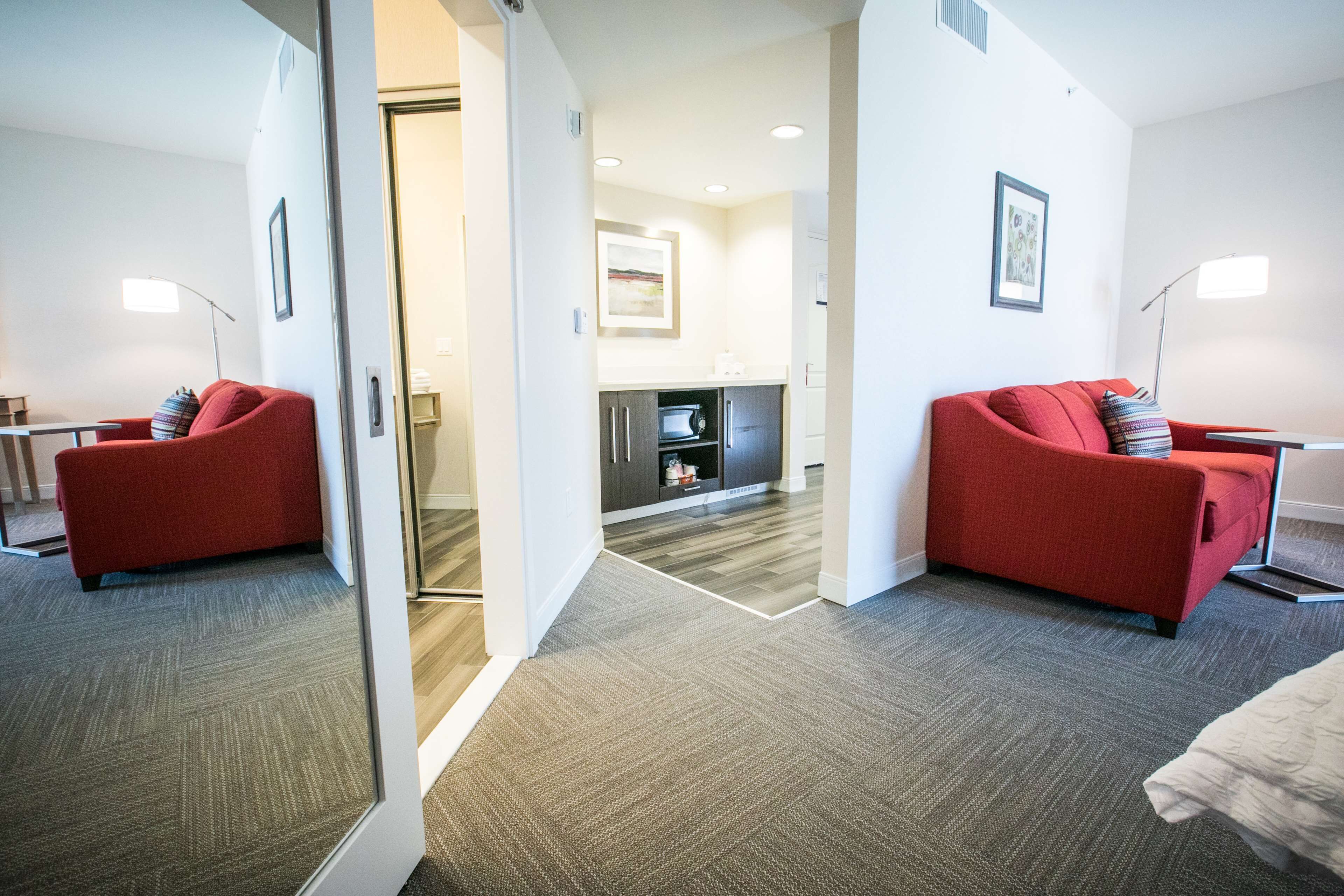 Desk, laptop workspace, free cots/infant beds, free WiFi