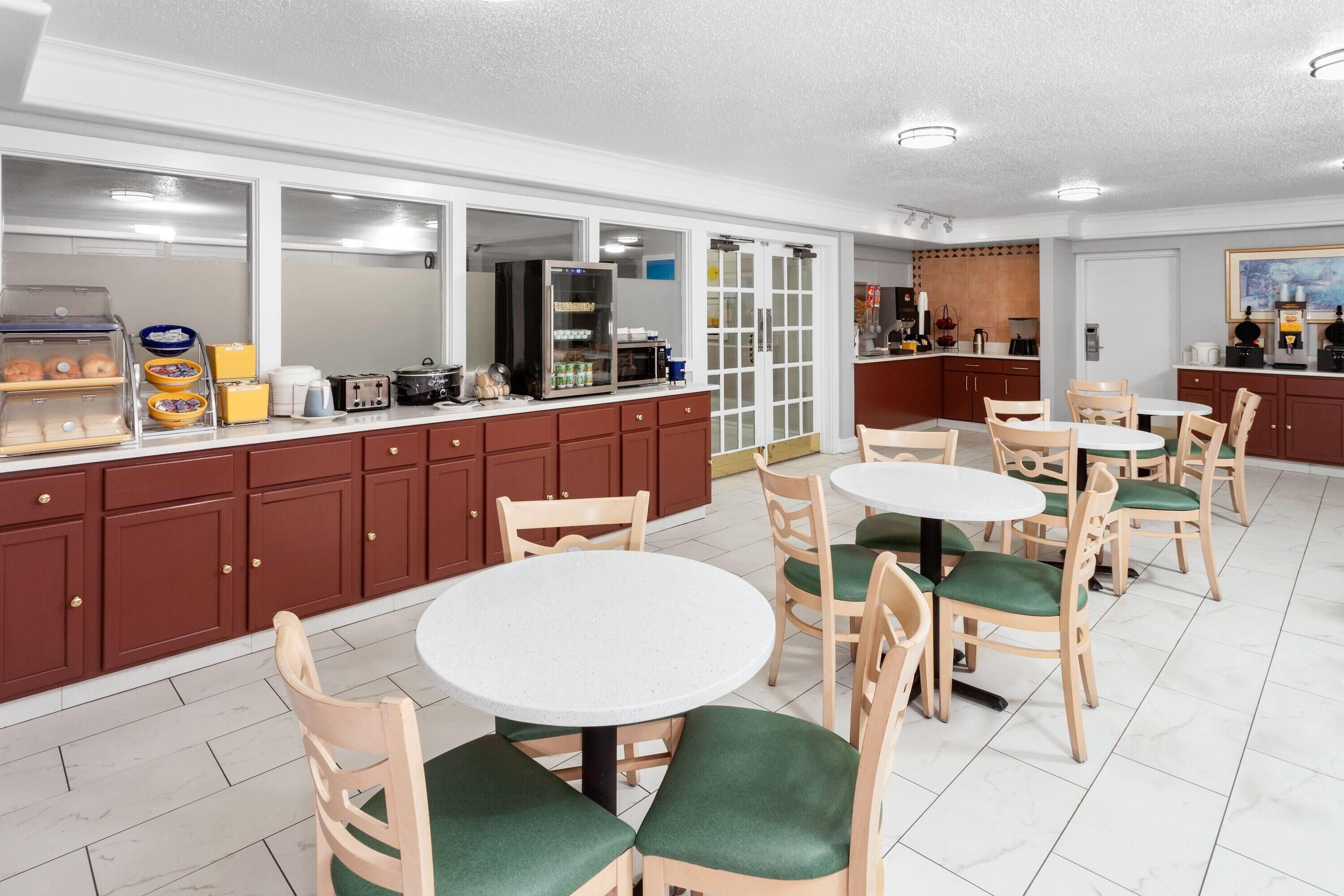 Frokost på farten er inkludert hver dag