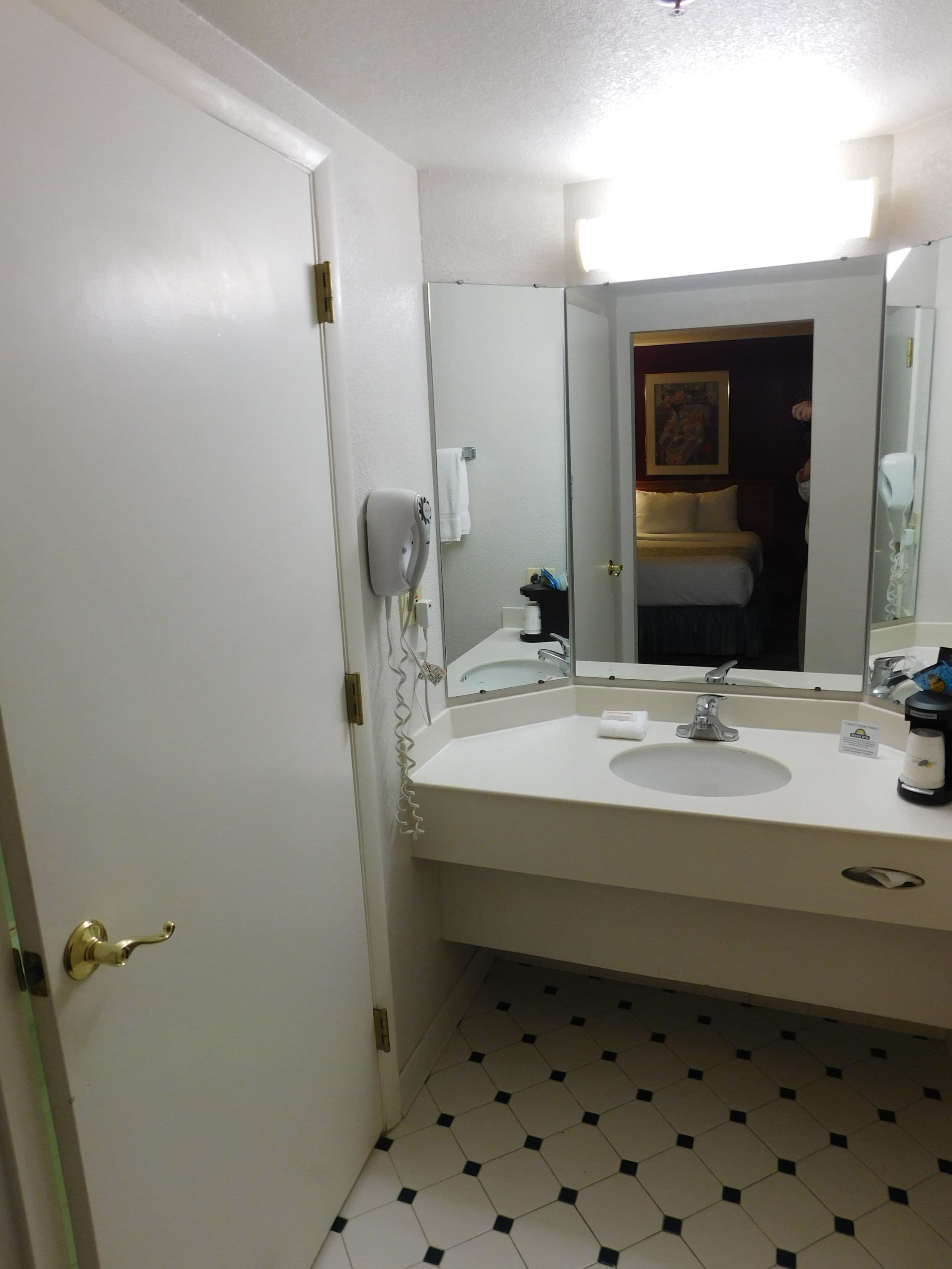 room, 2 double beds, non smoking | bathroom sink