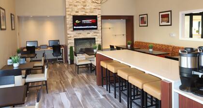 Hawthorn Suites by Wyndham Detroit Southfield