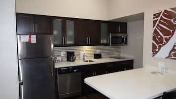 Suite, Multiple Beds, Non Smoking (Two-level) | Private kitchen | Full-sized fridge, microwave, stovetop, dishwasher