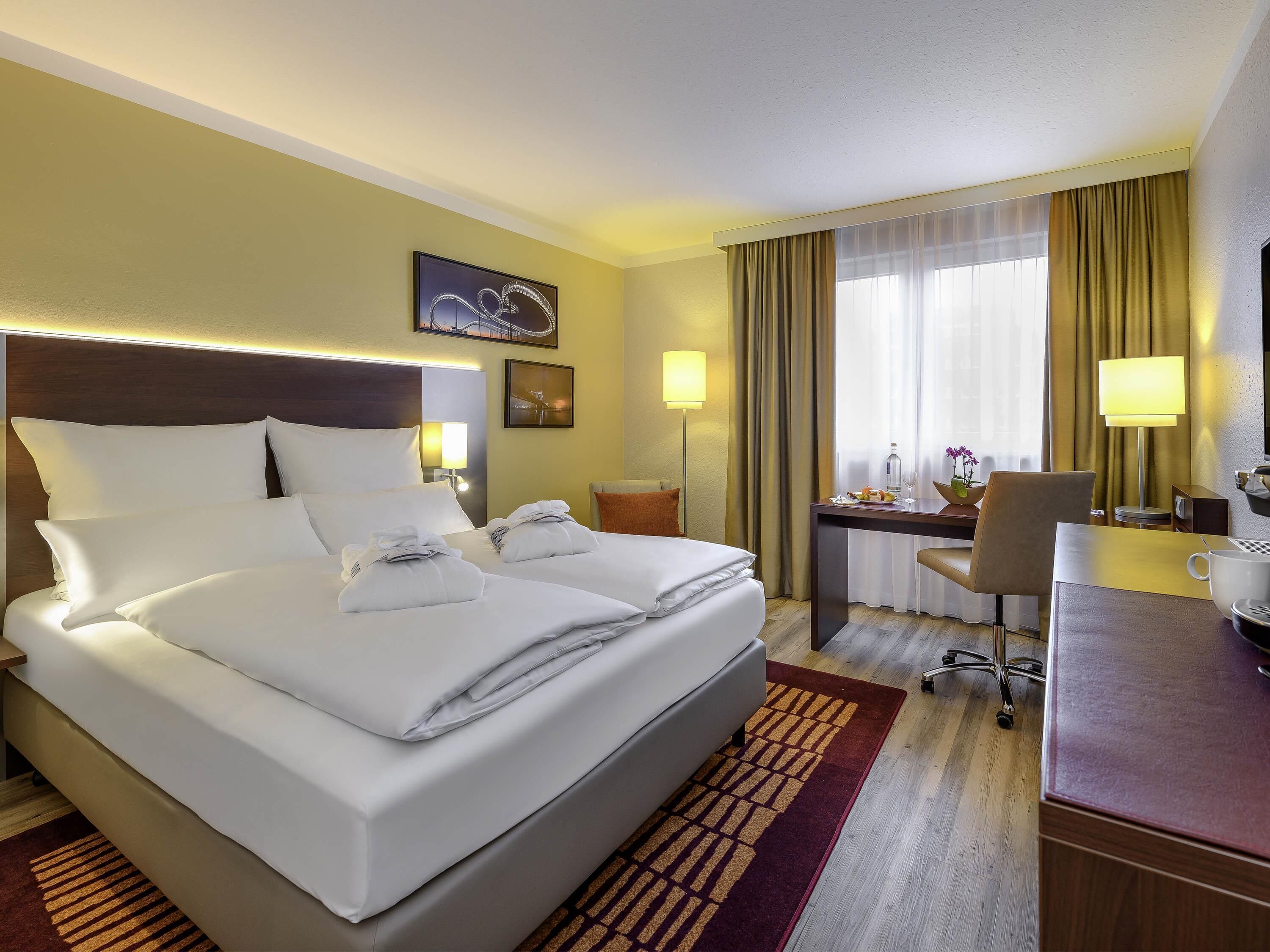 Privilege, Room, 1 Queen Bed
