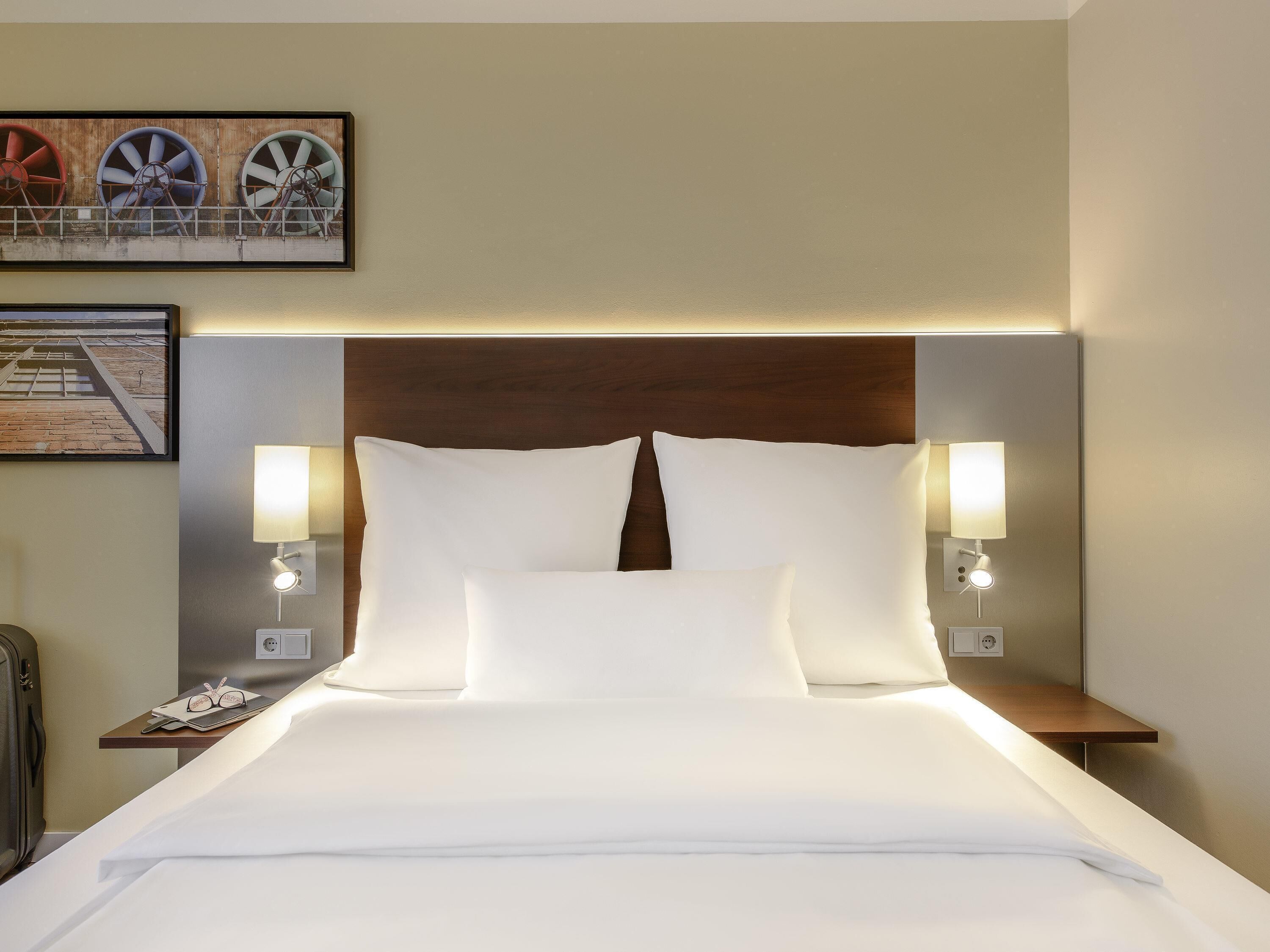 Superior-Zimmer, 1 Doppelbett | Allergikerbettwaren, Minibar, Zimmersafe, Schreibtisch