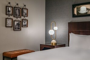 Egyptian cotton sheets, premium bedding, down duvets, pillow-top beds - Hotel Adagio, Autograph Collection (San Francisco)