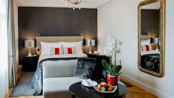 Room (Charming) | Premium bedding, down comforters, pillowtop beds, in-room safe