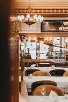 Breakfast, lunch, dinner served; French cuisine 