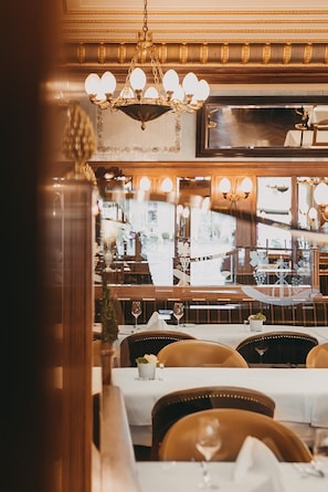 Breakfast, lunch, dinner served; French cuisine
