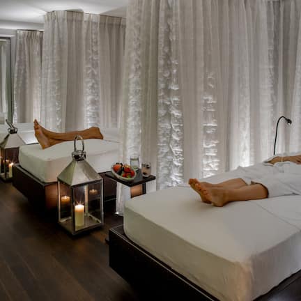 Sauna, hot tub, steam room, body treatments, hot stone massages