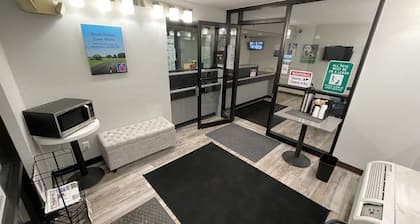 Motel 6 Cedar Rapids, IA