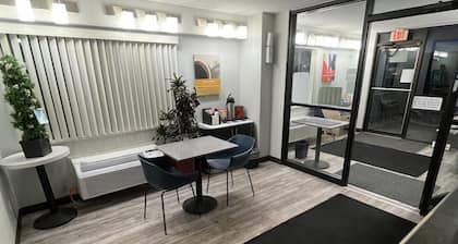 Motel 6 Cedar Rapids, IA