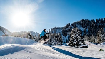 Skidåkning och snöaktiviteter