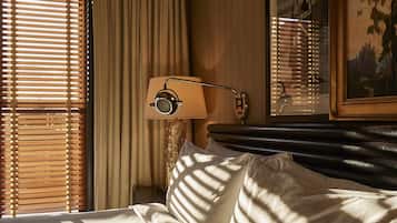 Egyptian cotton sheets, premium bedding, down comforters, pillowtop beds