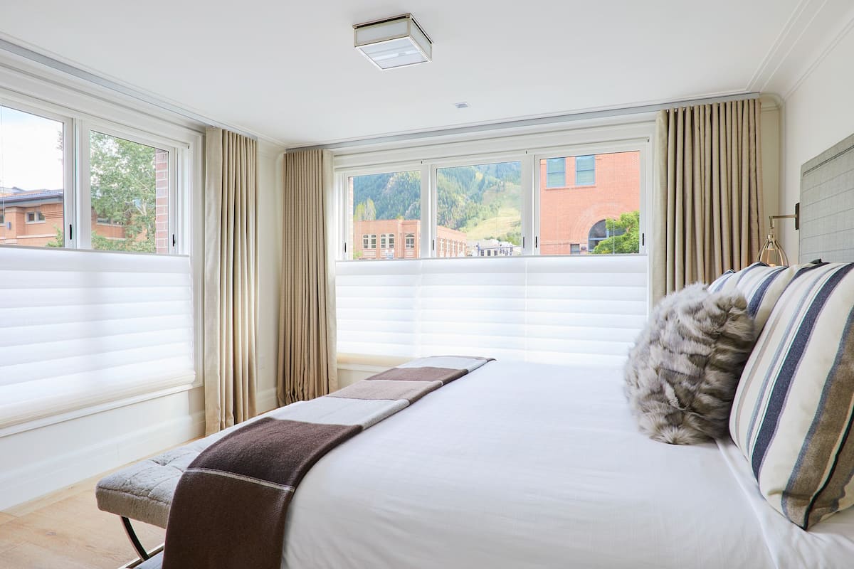 Ático, 3 habitaciones (D at Mill) | Sábanas de algodón egipcio y ropa de cama de alta calidad