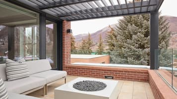 Penthouse, varias camas (C at Mill) | Terraza o patio