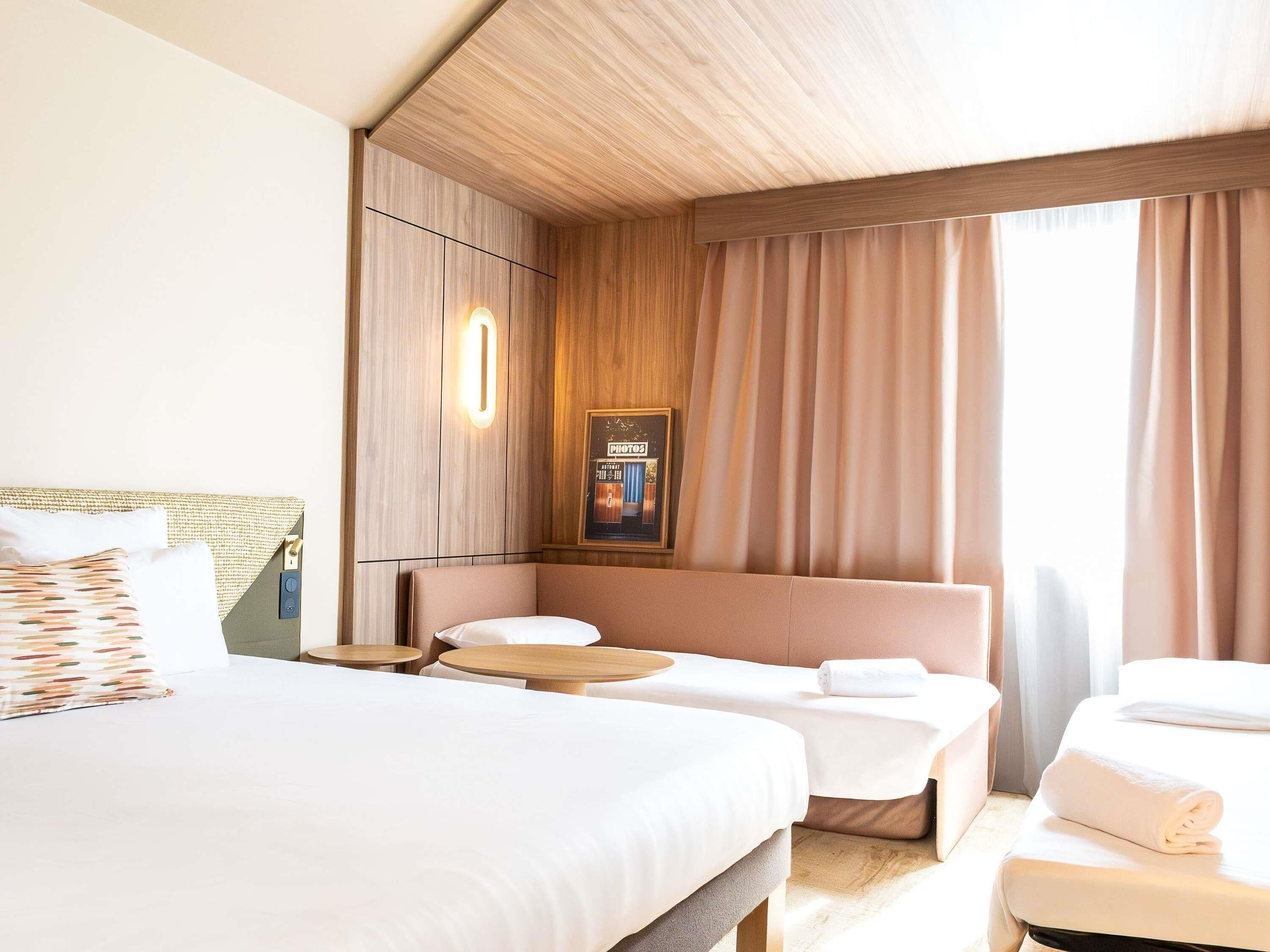 Free minibar, in-room safe, desk, blackout curtains