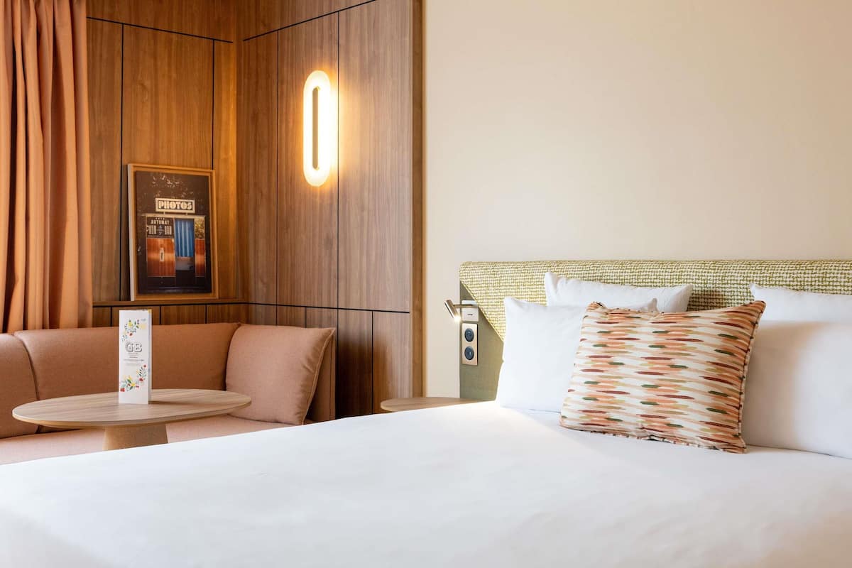 Superior Room, 1 Double Bed with Sofa bed (Renovated) | Free minibar, in-room safe, desk, blackout drapes