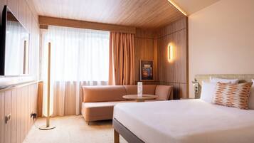 Chambre Supérieure, plusieurs lits | Articles gratuits dans le mini-bar, coffres-forts dans les chambres