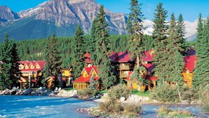 Exterior - Post Hotel and Spa (Lake Louise)