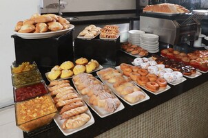 Se sirven desayunos, almuerzos y cenas