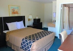 Standard Room, 1 Queen Bed, Non Smoking, Refrigerator & Microwave