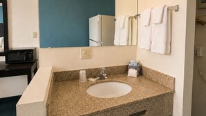 Standaard kamer, 2 queensize bedden, niet-roken | Badkamer