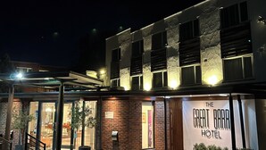 A hotel with a modern facade, featuring a prominent sign for "The Great Barr Hotel." - The Great Barr Hotel (Birmingham)
