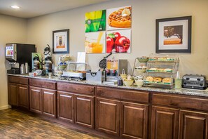 Free daily buffet breakfast