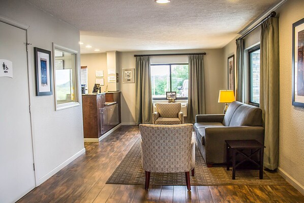 Kawasan tempat duduk lobi