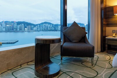 New World Millennium Hong Kong Hotel