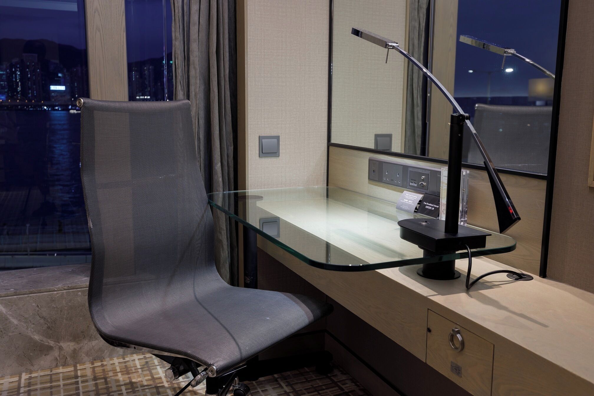 Photo - New World Millennium Hong Kong Hotel