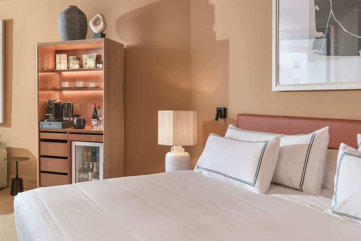 1 bedroom, premium bedding, down duvets, memory-foam beds