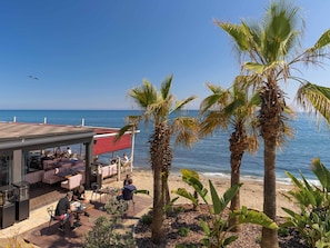 3 restaurants, breakfast, dinner served; Mediterranean cuisine