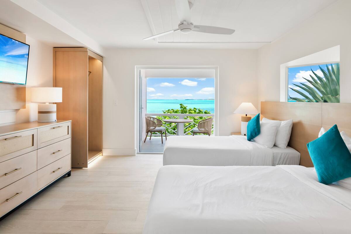 In-room safe, soundproofing, iron/ironing board (on request), bed sheets