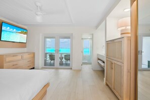 In-room safe, soundproofing, iron/ironing board, bed sheets