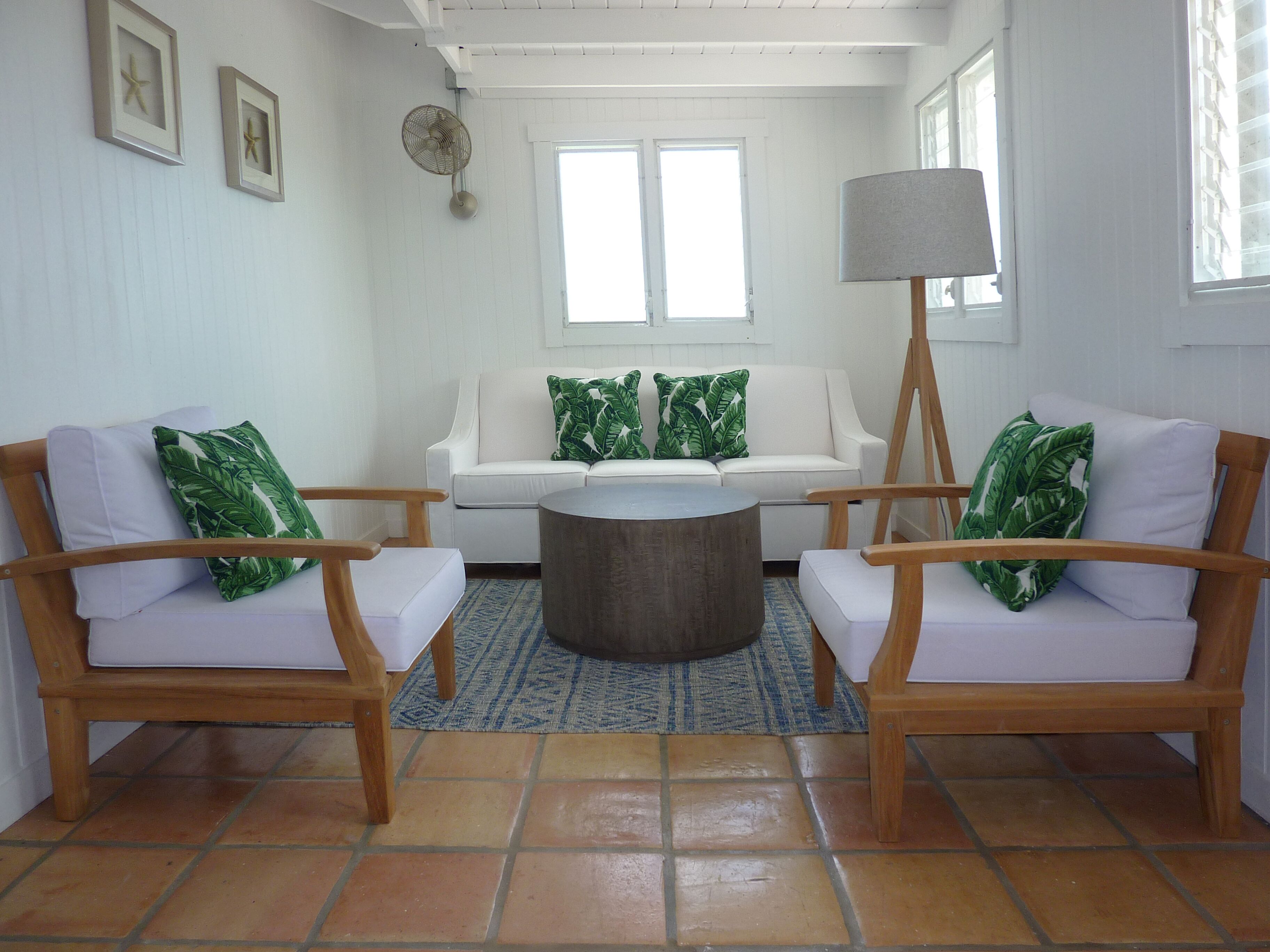 cottage, 2 bedrooms, non smoking, lagoon view (unit5) | living area | flat-screen tv, toys