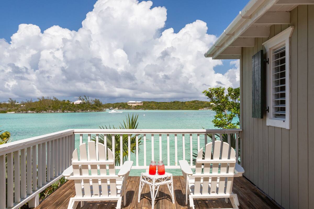 Cottage, 1 King Bed with Sofa bed, Non Smoking, Lagoon View | Water view