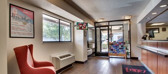 Red Roof Inn St Louis - Westport/ Maryland Heights