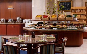 Unclassified image, 4 of 54, button - Grand Hotel Bucharest (Bucharest)