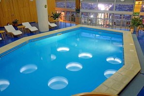 Indoor pool - Grand Hotel Bucharest (Bucharest)