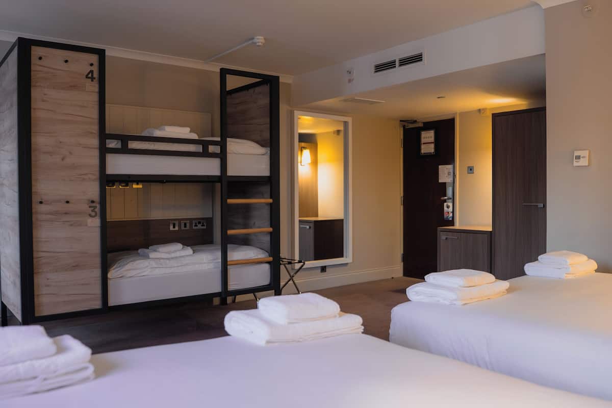 Wi-Fi gratuit, draps fournis