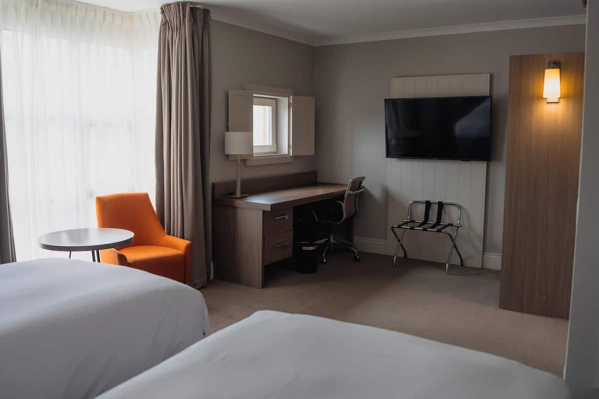 Værelse med 2 enkeltsenge | Gratis Wi-Fi, sengetøj