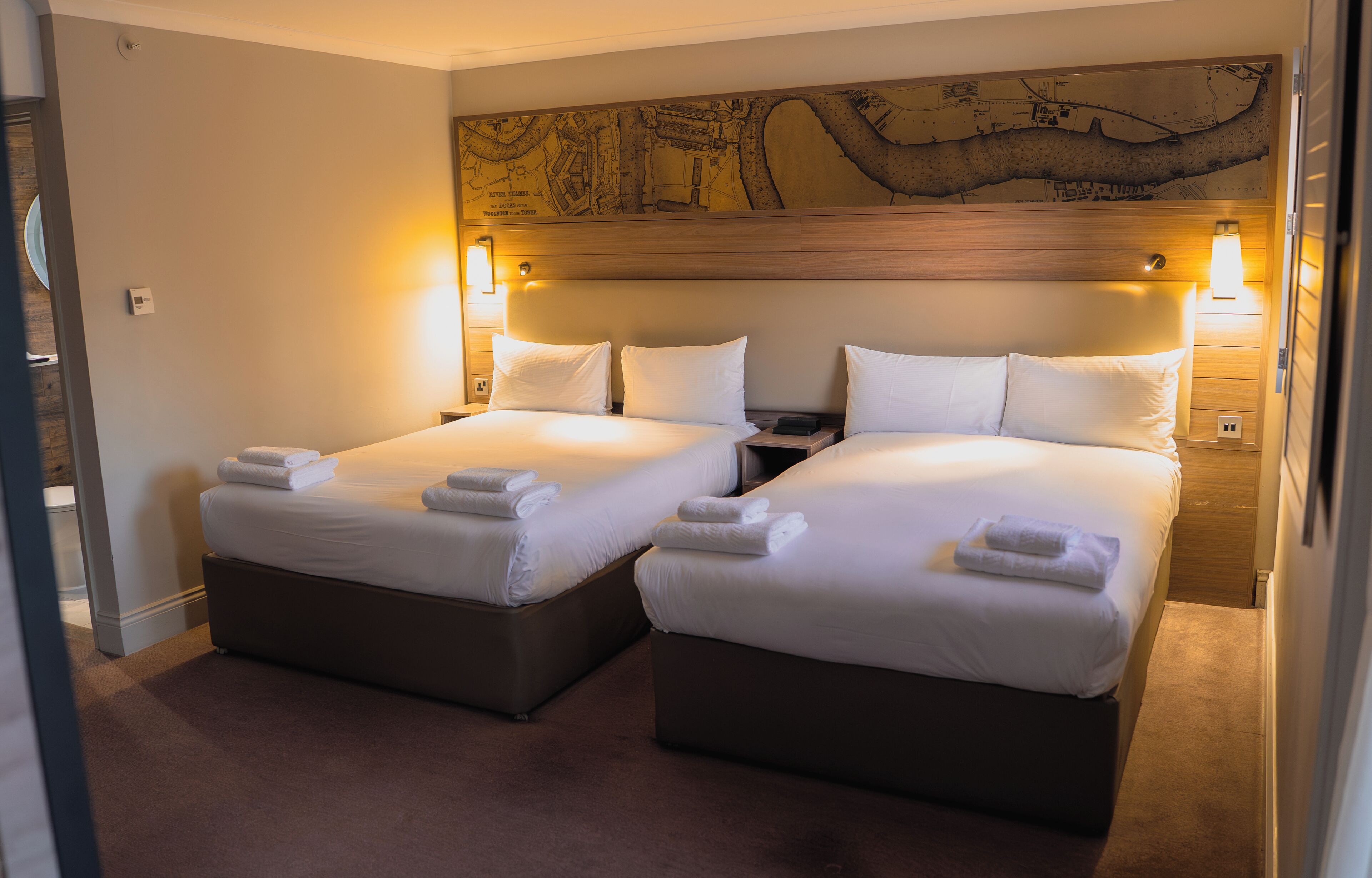 Free WiFi, bed sheets