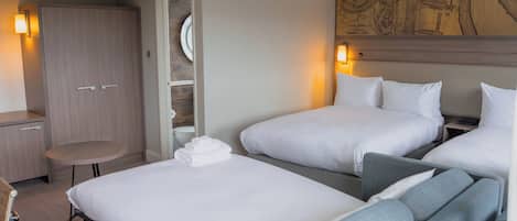 Free WiFi, bed sheets