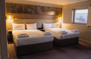 Habitación (6 Beds) | Wifi gratis y ropa de cama 