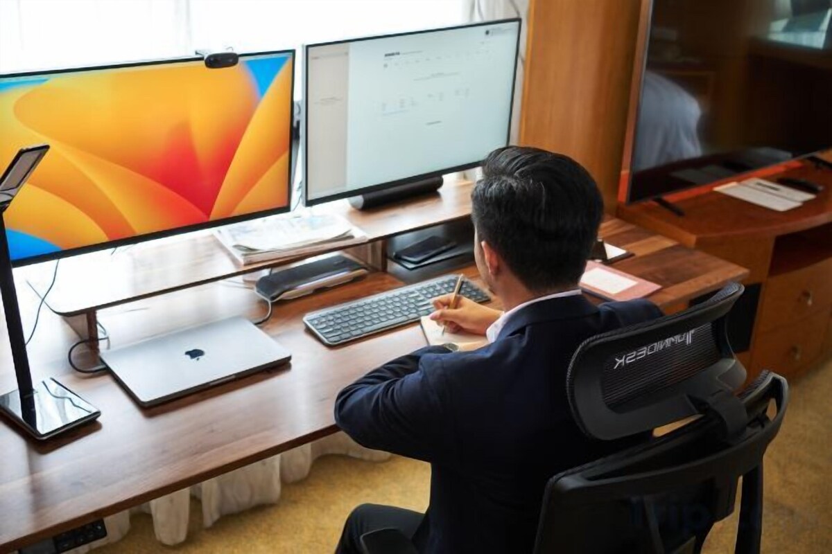 Business center