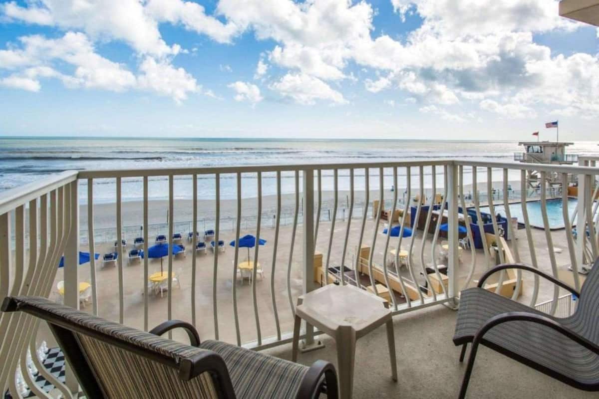 Beach/ocean view