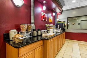 Desayuno buffet incluido todos los días 